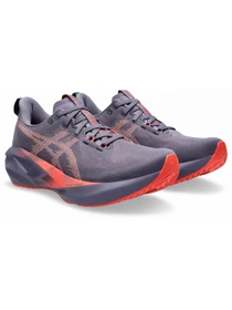 Кросівки Asics Novablast модель 1011B974-500 Фото