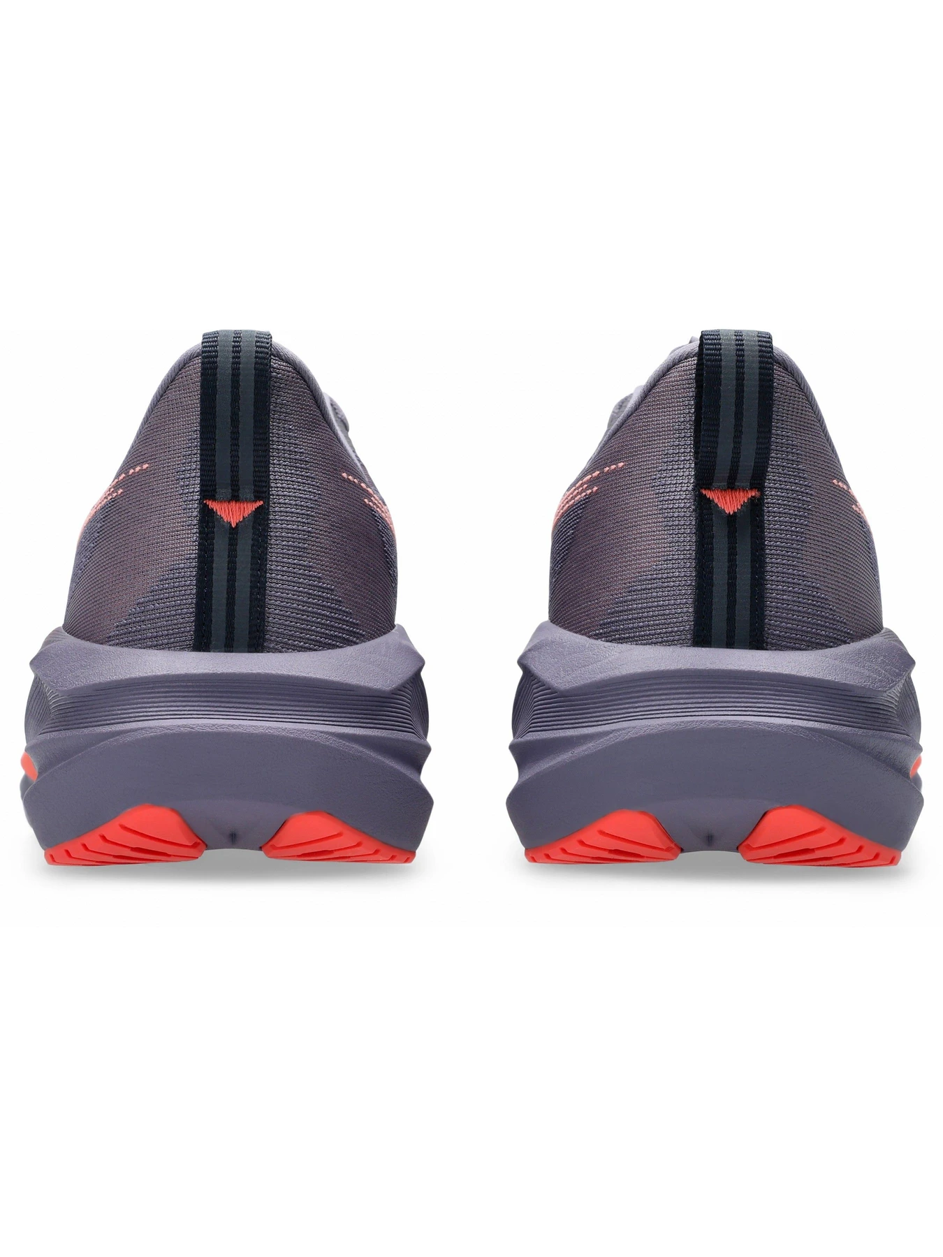 Кроссовки Asics Novablast модель 1012B765-500 Фото