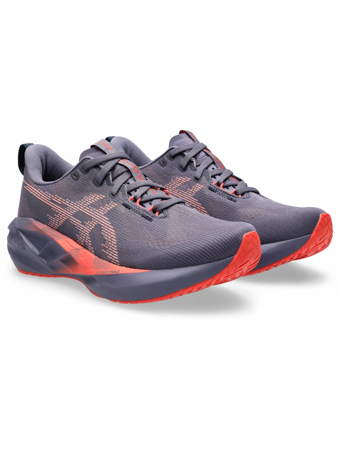 Кроссовки Asics Novablast модель 1012B765-500 Фото