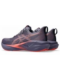 Кроссовки Asics Novablast модель 1012B765-500 Фото