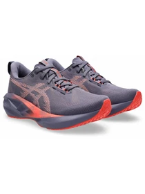 Кроссовки Asics Novablast модель 1012B765-500 Фото