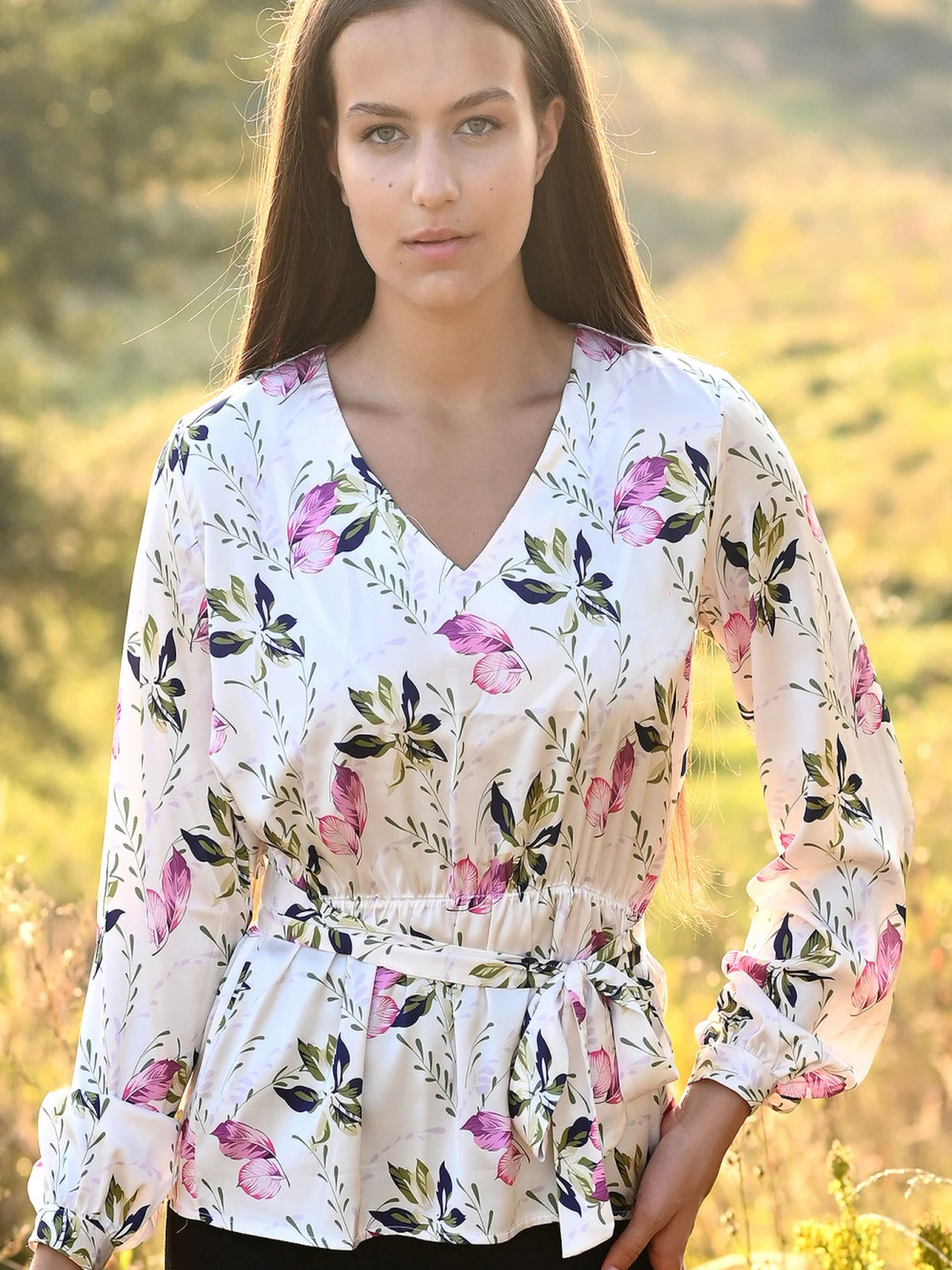 Сорочки LadyLike модель ll202135711-blij Сорочки LadyLike модель ll202135711-blij Фото