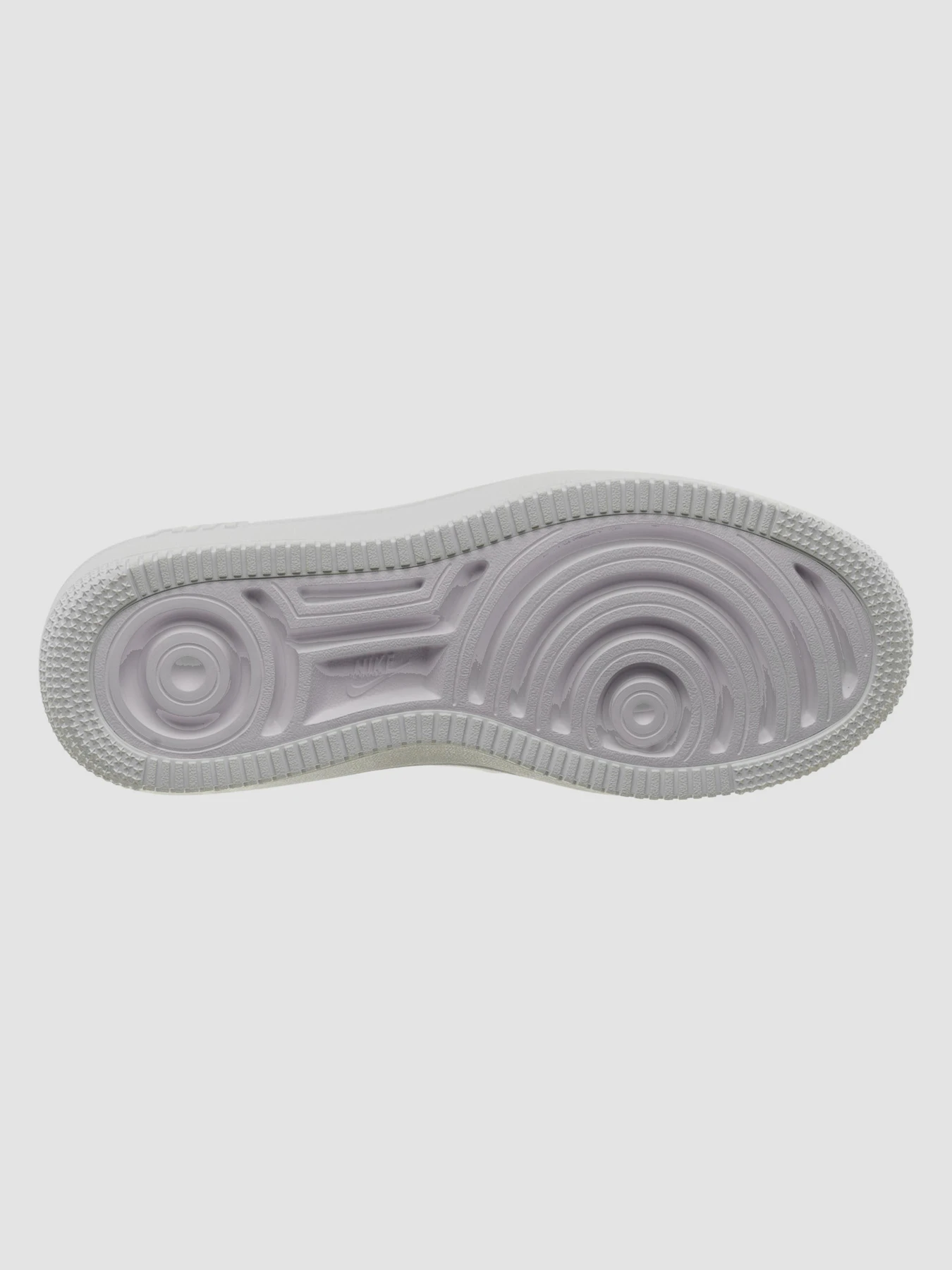 Кросівки NIKE Air Force 1 Plt.Af.Orm Triple White W модель DJ9946-100 Кросівки NIKE Air Force 1 Plt.Af.Orm Triple White W модель DJ9946-100 Фото