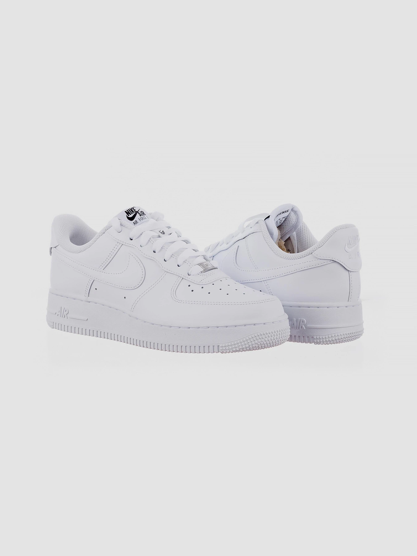 Кросівки NIKE Air Force 1 07 Flyease модель DX5883-100 Кросівки NIKE Air Force 1 07 Flyease модель DX5883-100 Фото
