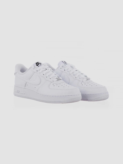 Жіночі Кросівки повсякденні NIKE Air Force 1 07 Flyease фото 2