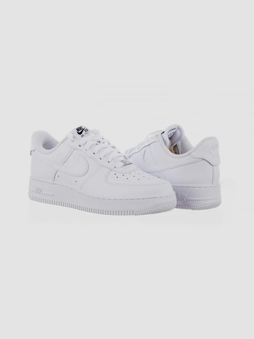 Жіночі Кросівки повсякденні NIKE Air Force 1 07 Flyease фото 3