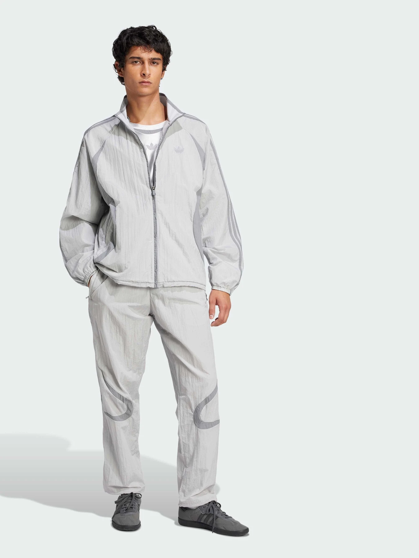 Брюки Adidas Adicolor модель JP1135 Брюки Adidas Adicolor модель JP1135 Фото