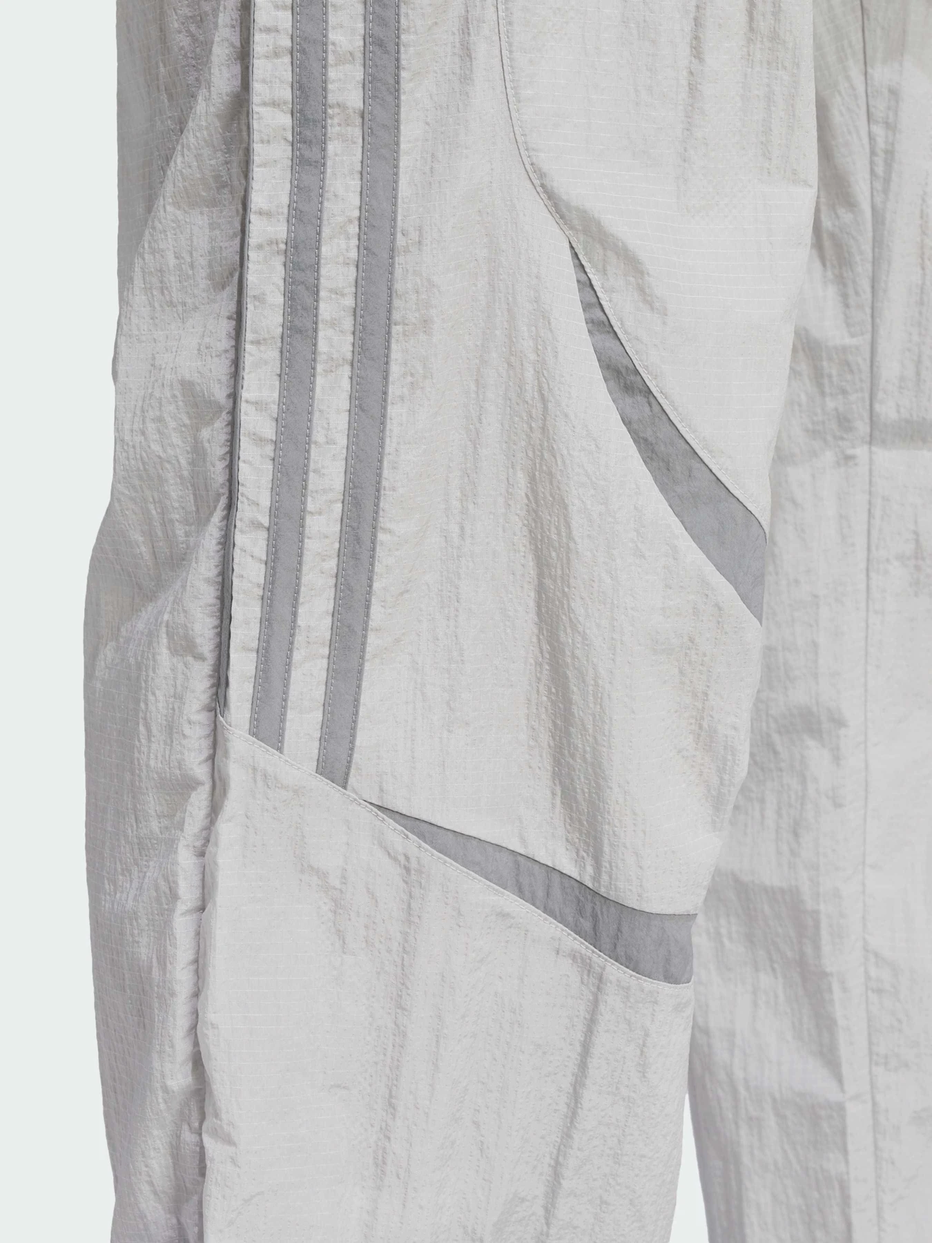 Брюки Adidas Adicolor модель JP1135 Брюки Adidas Adicolor модель JP1135 Фото