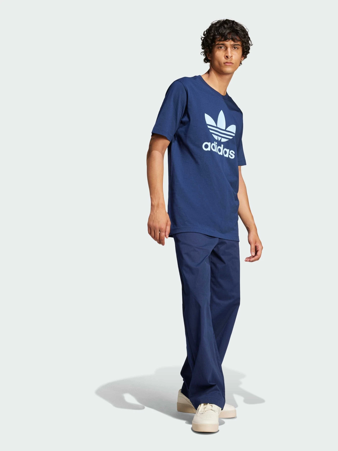 Футболки і поло Adidas Adicolor модель JP2549 Фото