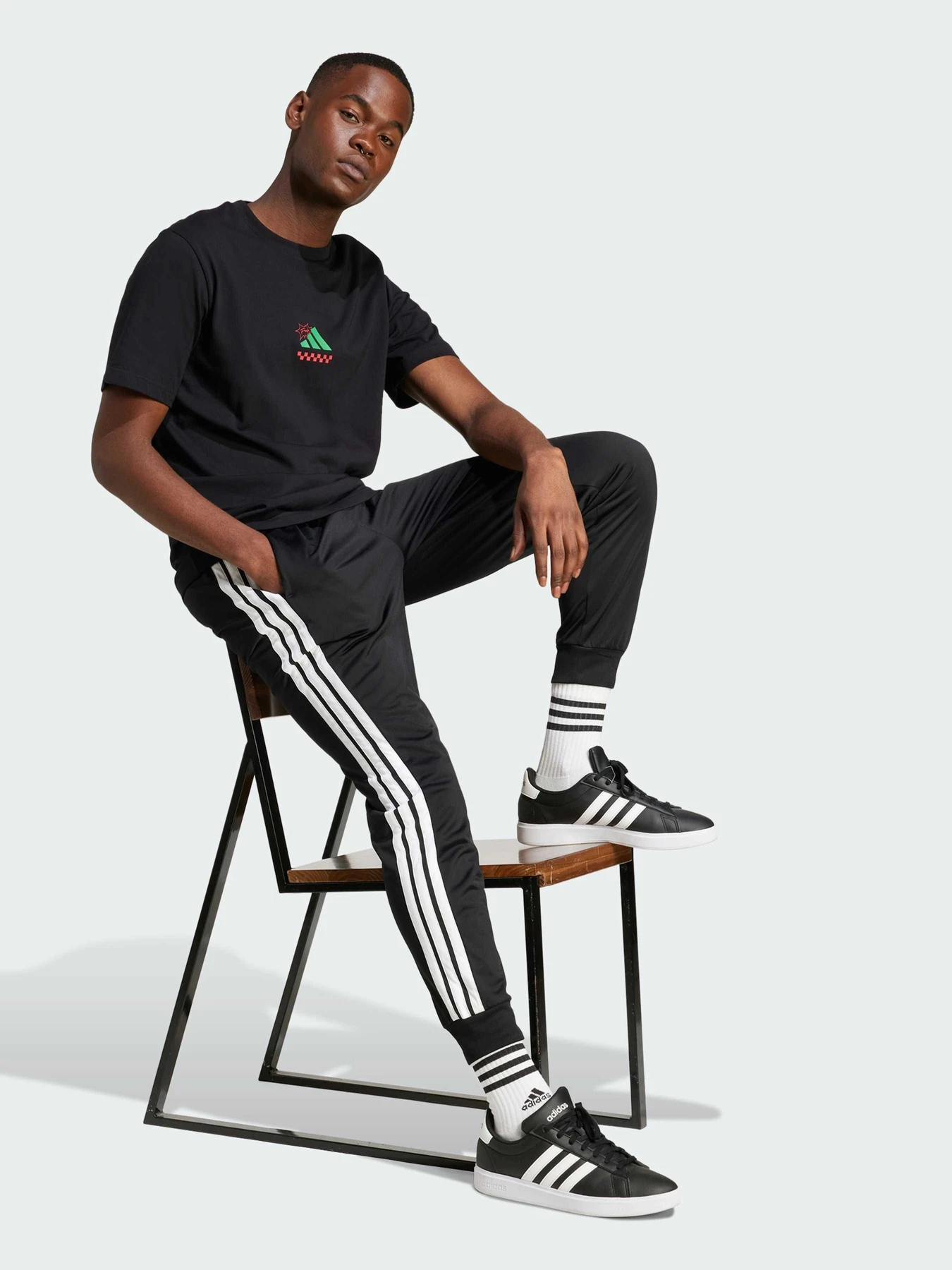 Футболки и поло Adidas модель JM0347 Футболки и поло Adidas модель JM0347 Фото