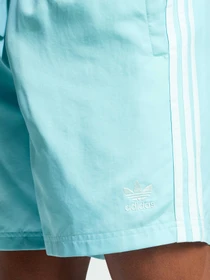 Одежда для пляжа Adidas Adicolor модель JD0961 Фото