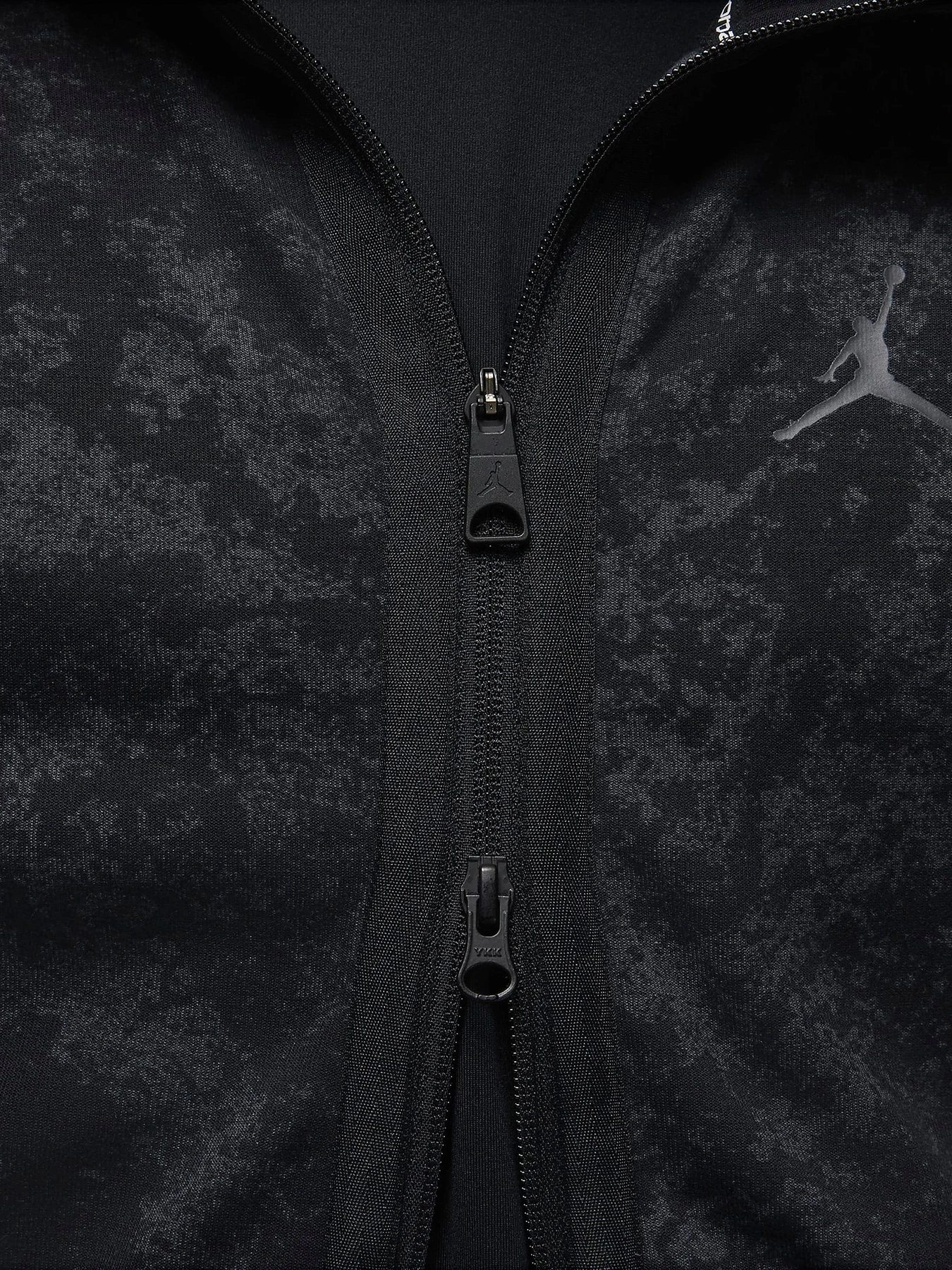 Худи и свитшоты Jordan Dri-Fit Sport Air Fleece модель FN5846-010 Худи и свитшоты Jordan Dri-Fit Sport Air Fleece модель FN5846-010 Фото