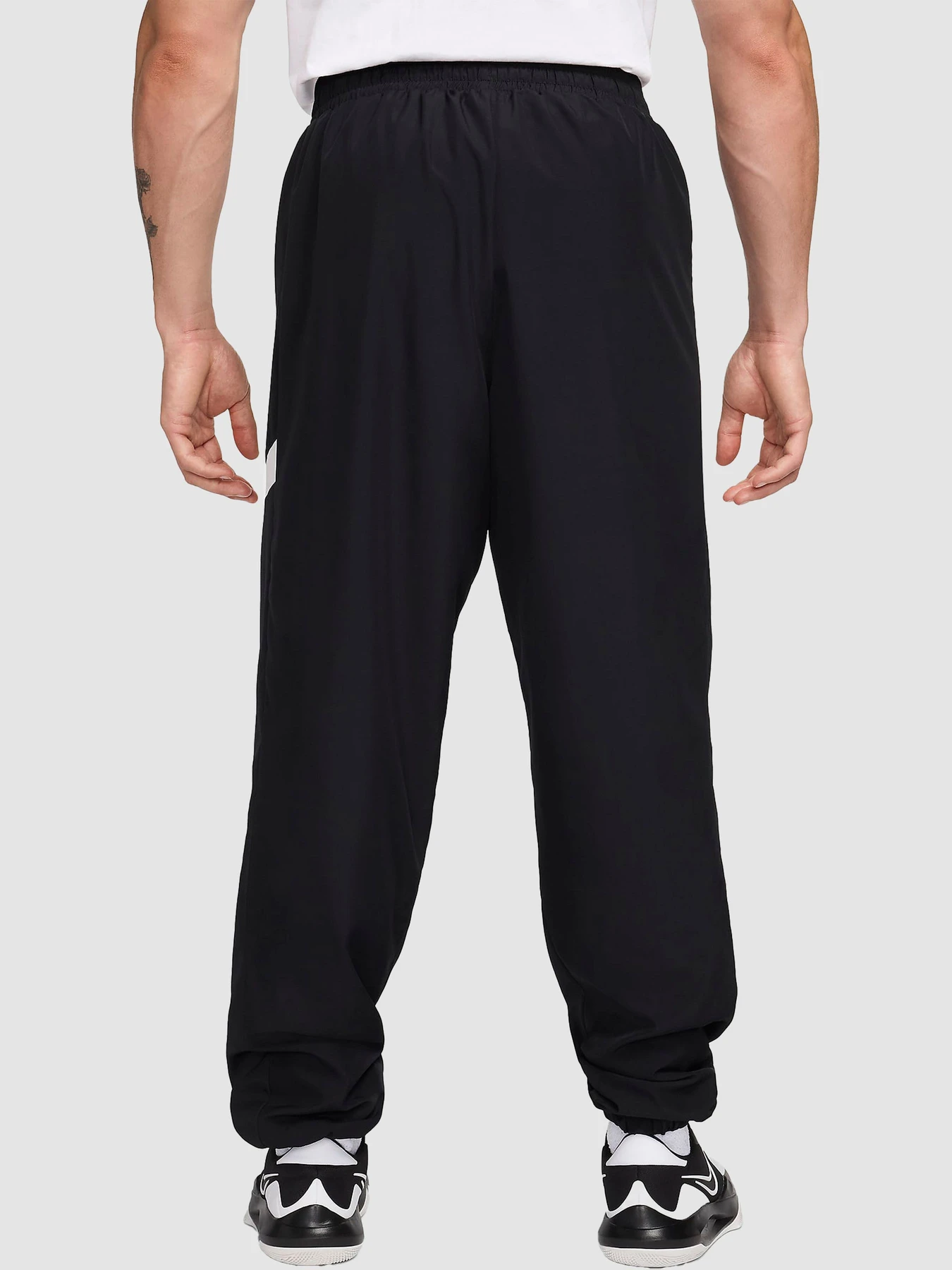 Брюки NIKE M Dri-Fit Wvn Icon модель FZ0250-010 Брюки NIKE M Dri-Fit Wvn Icon модель FZ0250-010 Фото