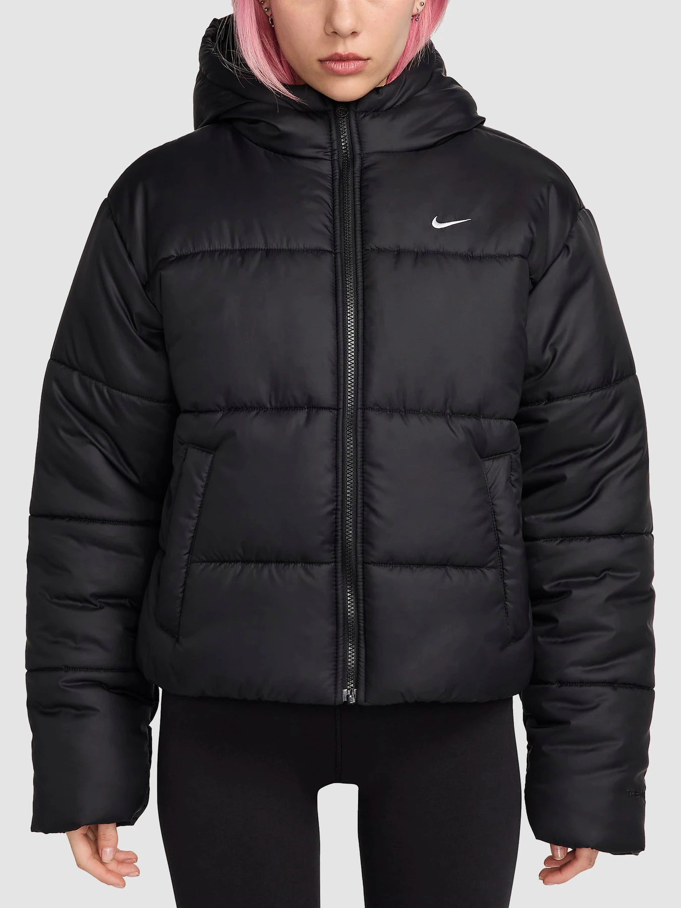 Куртки и дубленки NIKE Sportswear Classic Puffer модель FZ5899-010 Куртки и дубленки NIKE Sportswear Classic Puffer модель FZ5899-010 Фото