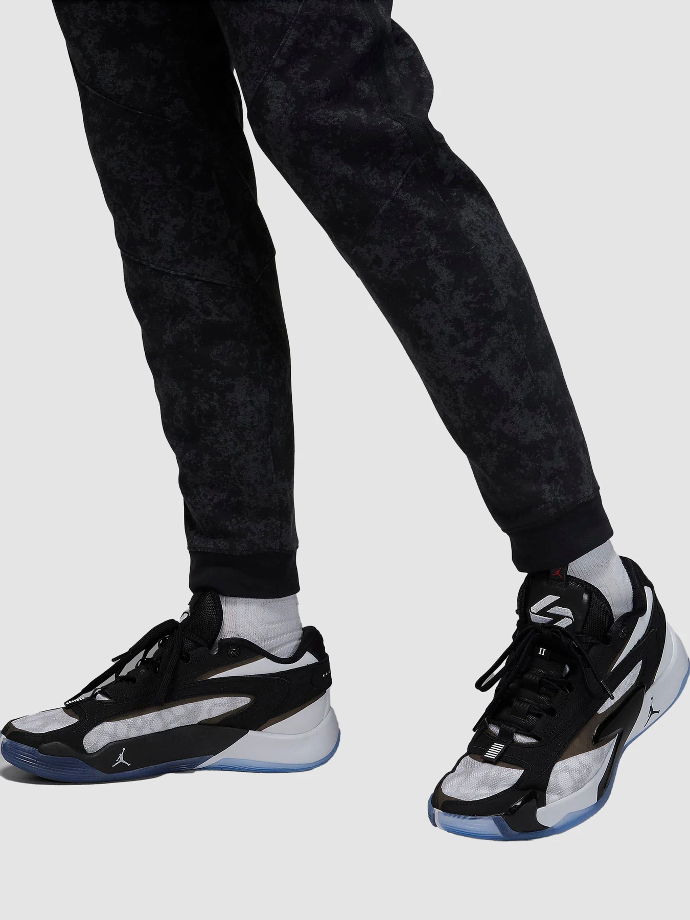 Штани Jordan Dri-Fit Sport Air Fleece модель FN5844-010 Фото