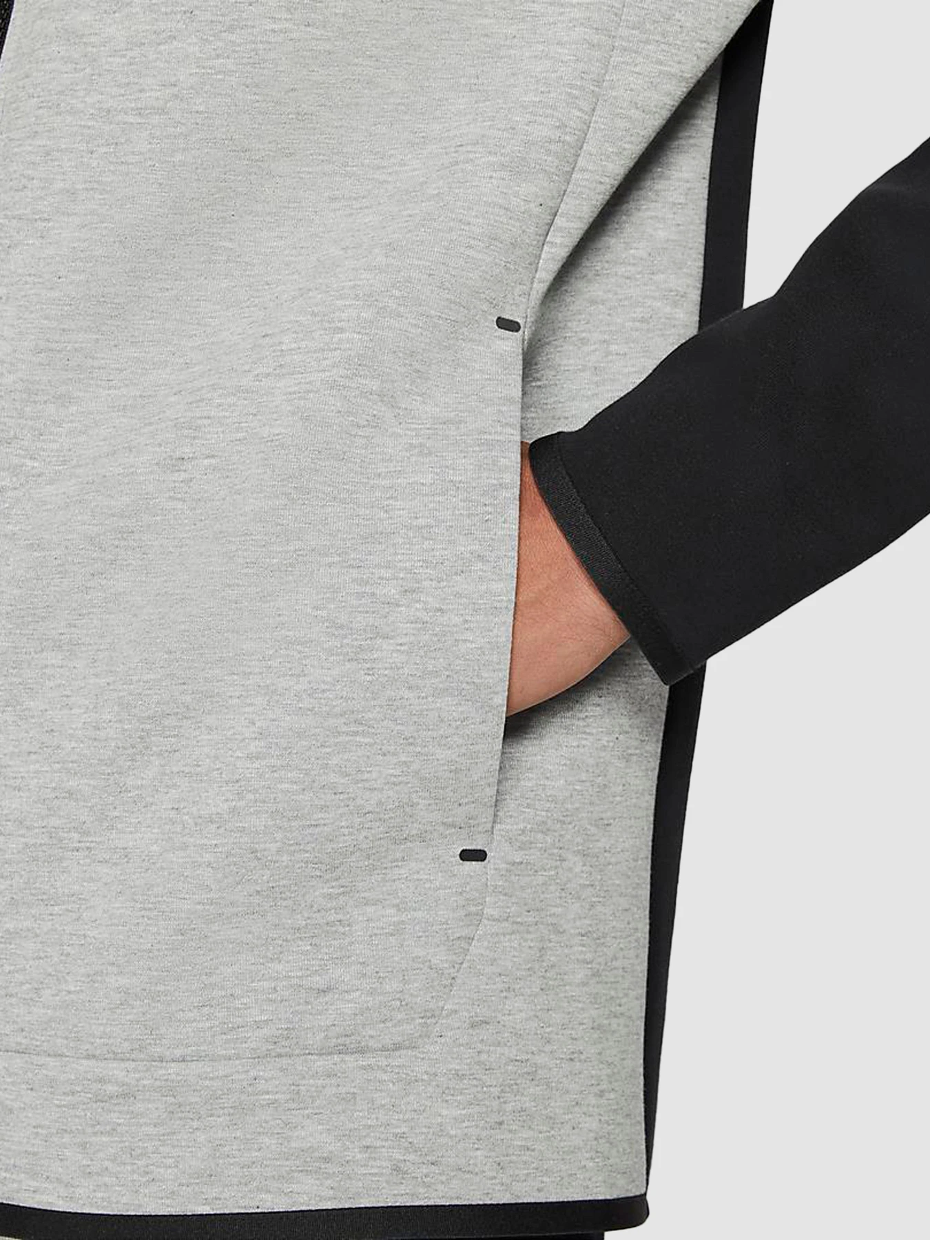 Худі та світшоти NIKE Sportswear Tech Fleece модель CU4489-016 Фото