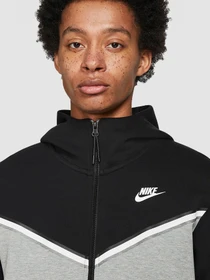 Худі та світшоти NIKE Sportswear Tech Fleece модель CU4489-016 Фото
