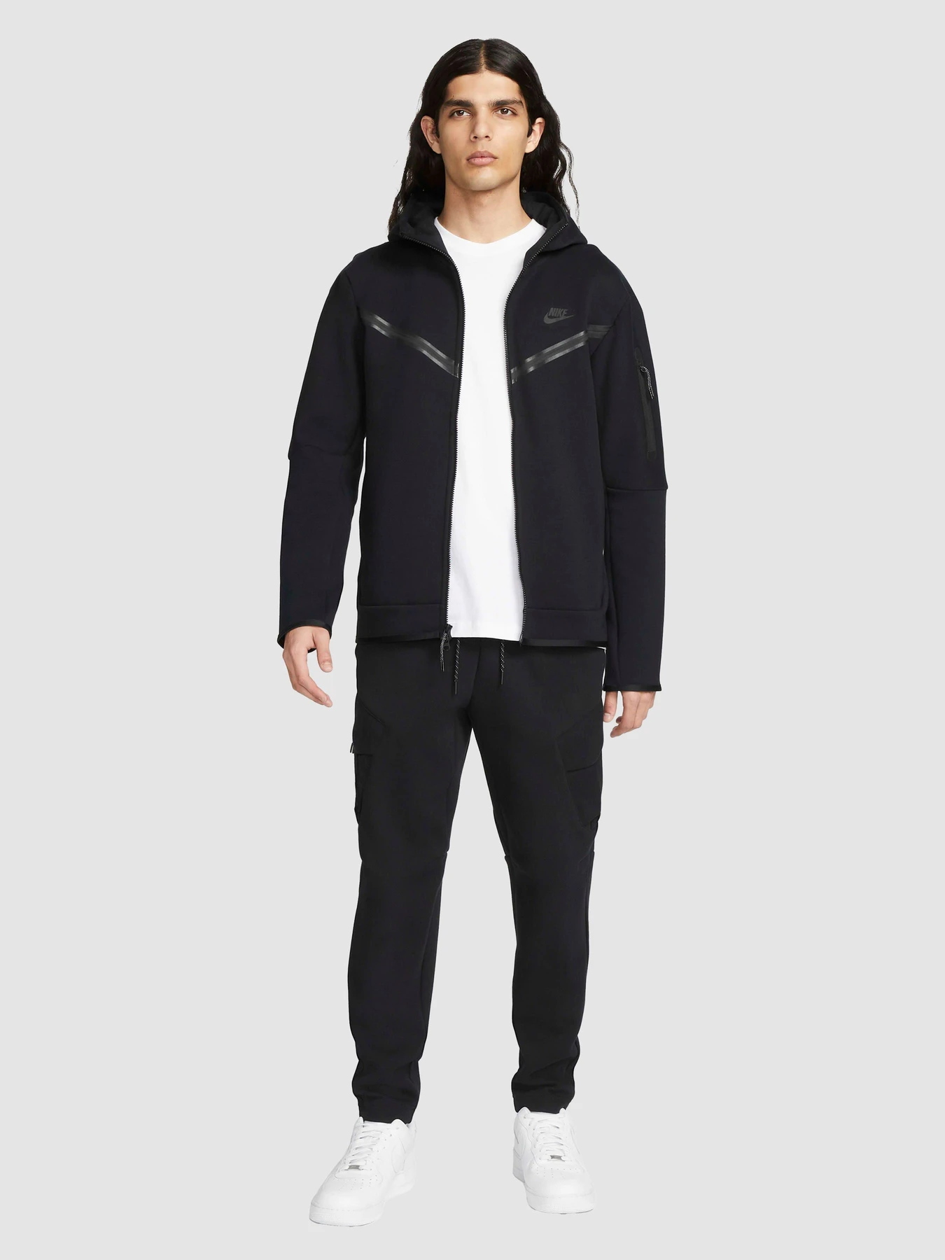 Брюки NIKE Nsw Tch Flc Utility Pant модель DM6453-010 Брюки NIKE Nsw Tch Flc Utility Pant модель DM6453-010 Фото