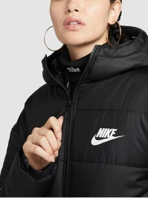 Куртки и дубленки NIKE W Nsw Syn Tf Rpl Hd Parka модель DX1798-010 Фото