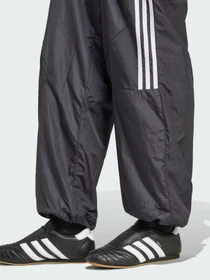 Брюки Adidas Adicolor модель JD0256 Фото