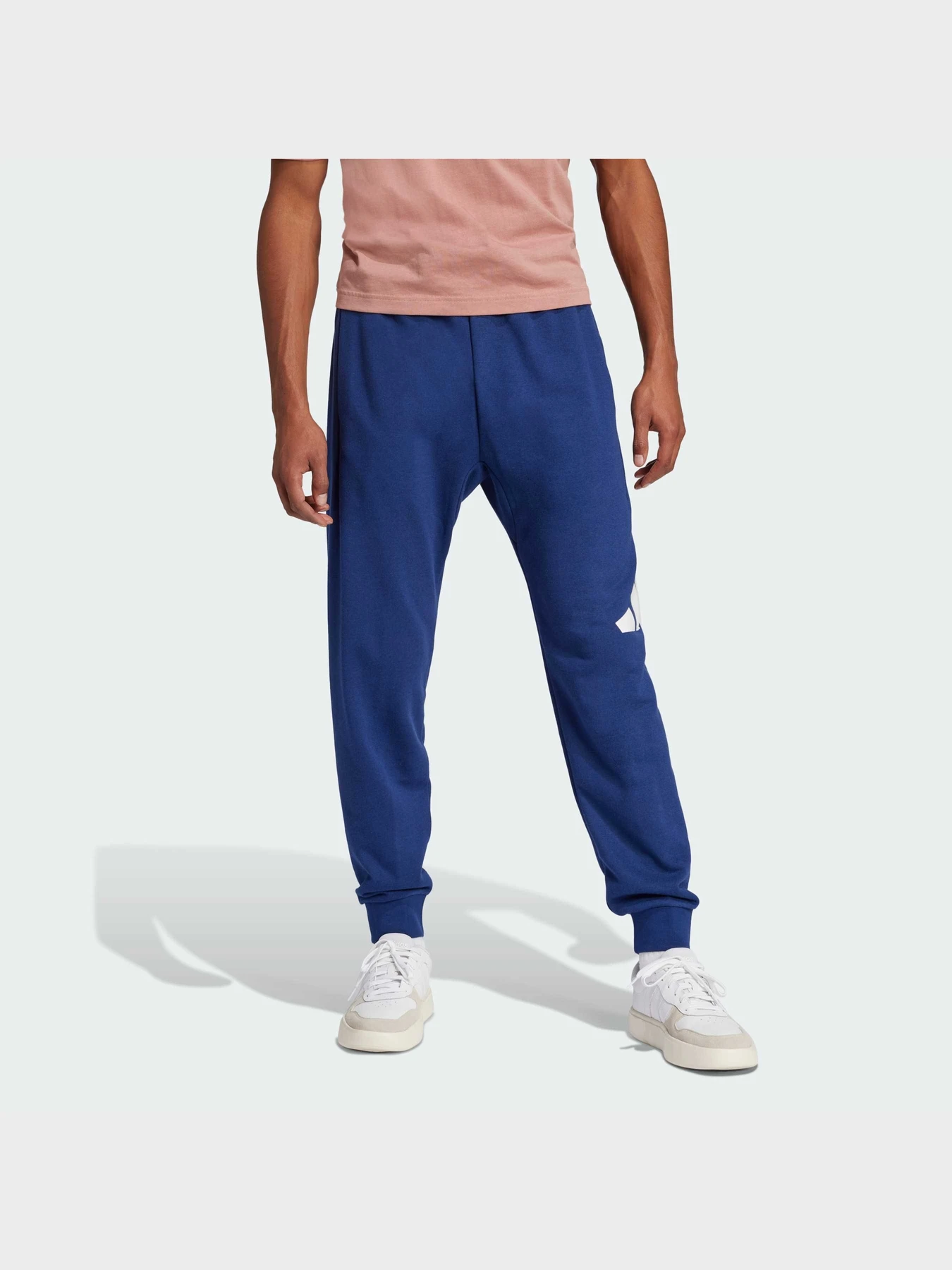 Брюки Adidas модель JE8967 Брюки Adidas модель JE8967 Фото