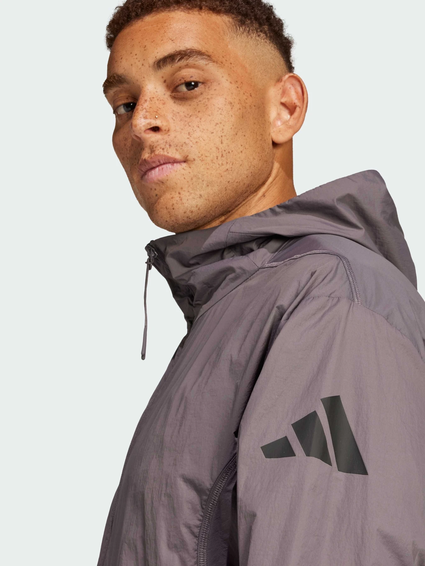 Куртки и дубленки Adidas модель JF3292 Куртки и дубленки Adidas модель JF3292 Фото