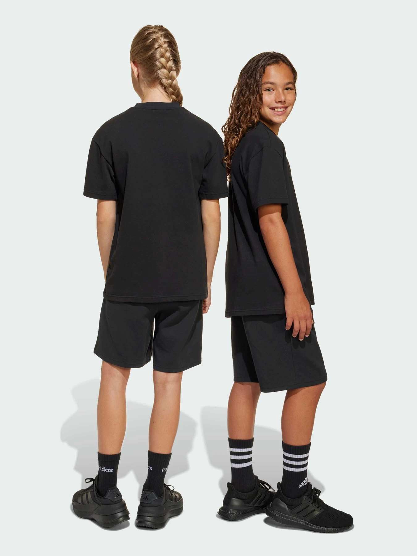 Шорты Adidas модель JI6266 Шорты Adidas модель JI6266 Фото
