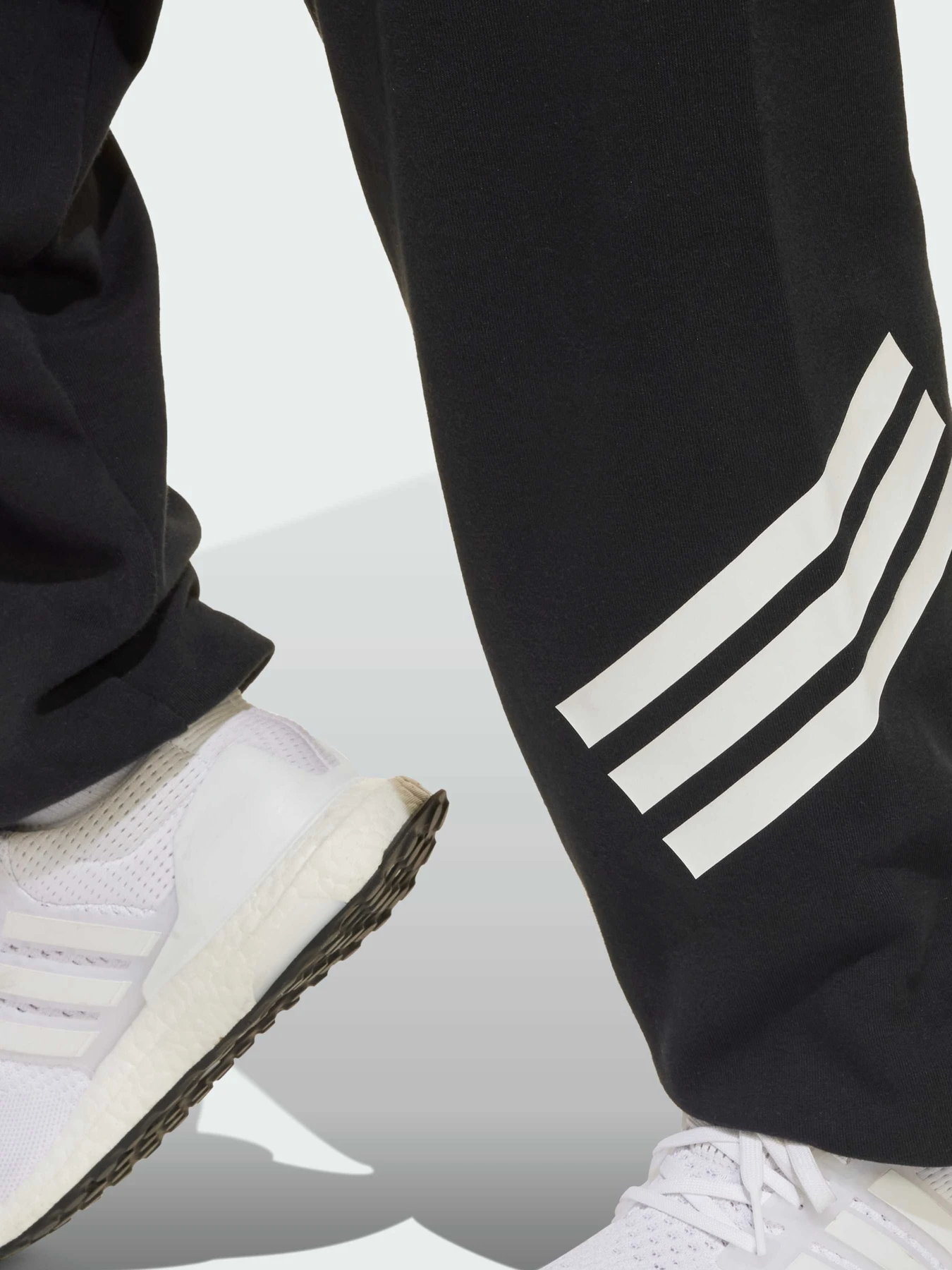 Брюки Adidas 3 Stripes модель JD1298 Брюки Adidas 3 Stripes модель JD1298 Фото