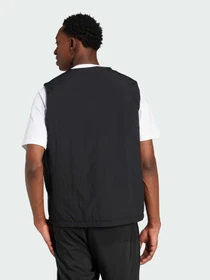 Куртки та дублянки Adidas модель JF3311 Фото