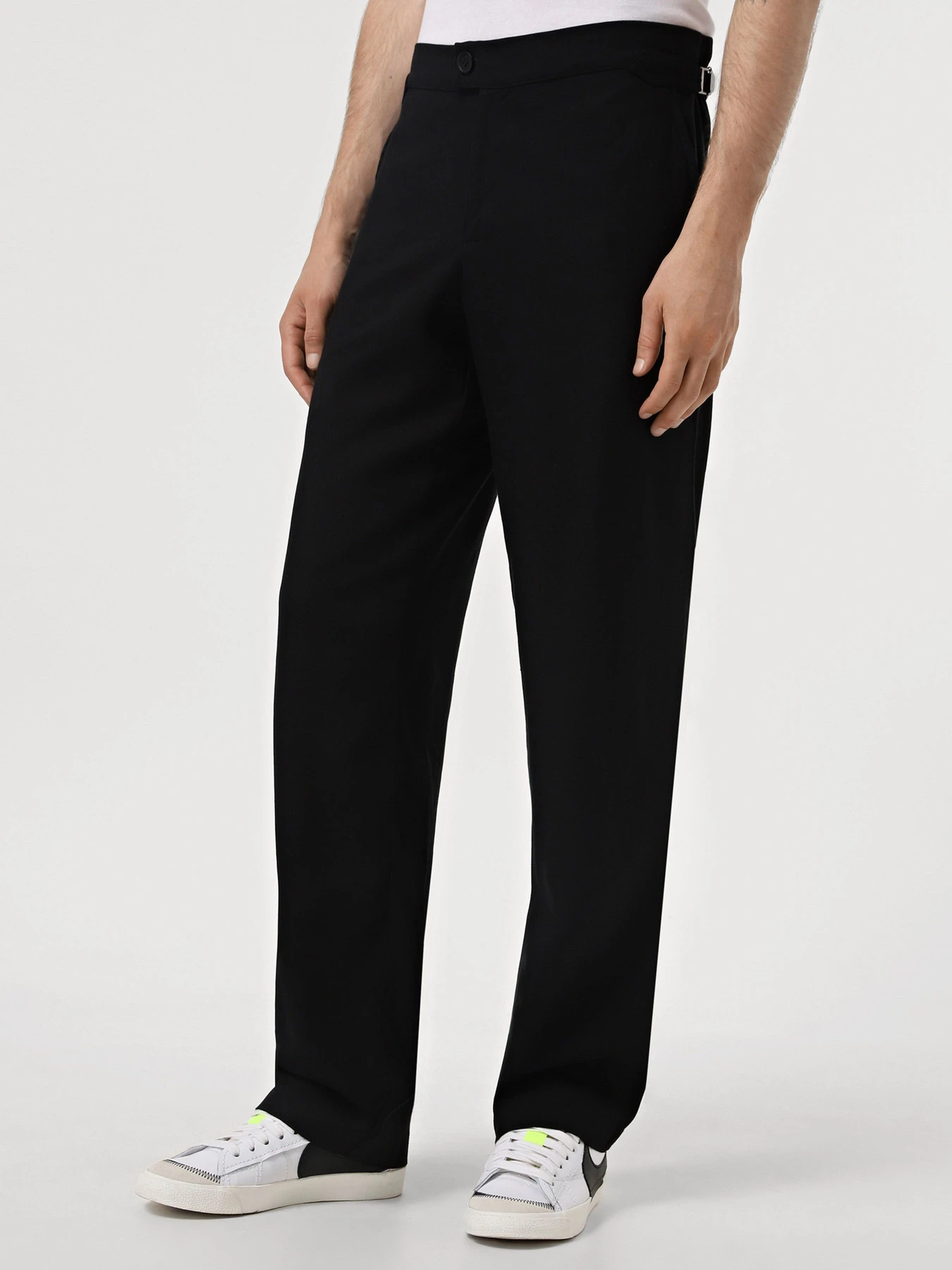 Штани IJ модель pantsi-linen-black Штани IJ модель pantsi-linen-black Фото