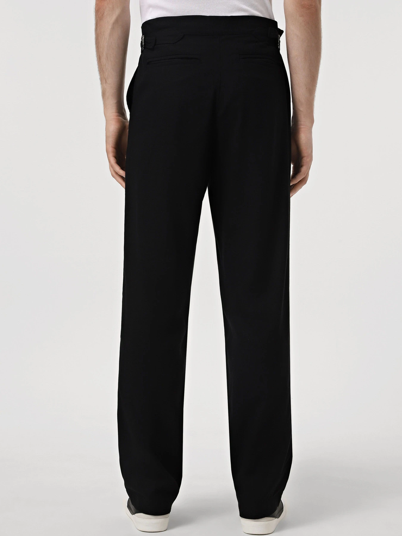 Штани IJ модель pantsi-linen-black Штани IJ модель pantsi-linen-black Фото
