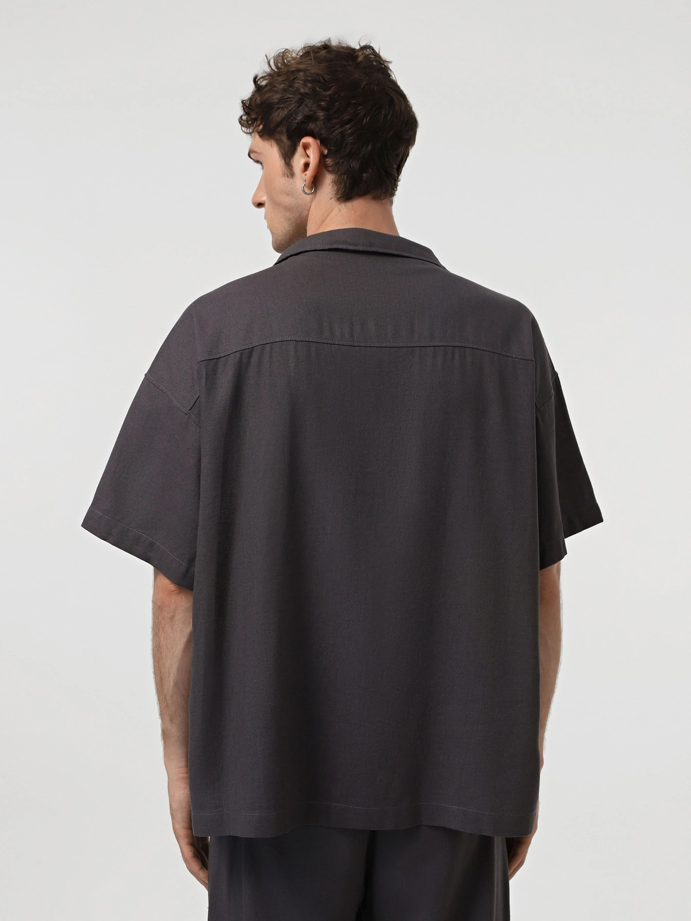 Сорочки IJ модель ij-sorochkaKR-linen-grafit-man Фото