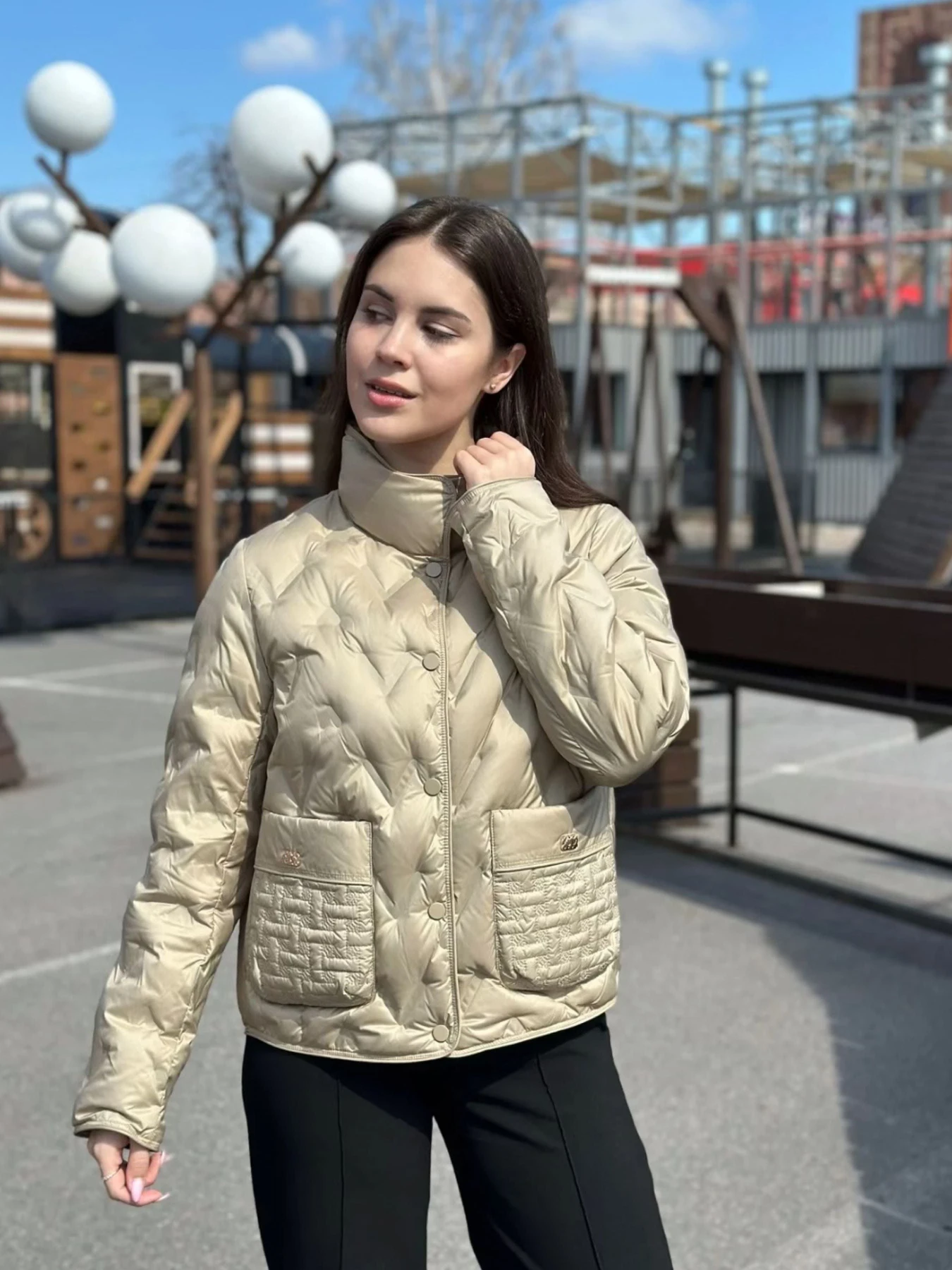 Куртки и дубленки VIVA WEAR модель 065-beige Куртки и дубленки VIVA WEAR модель 065-beige Фото