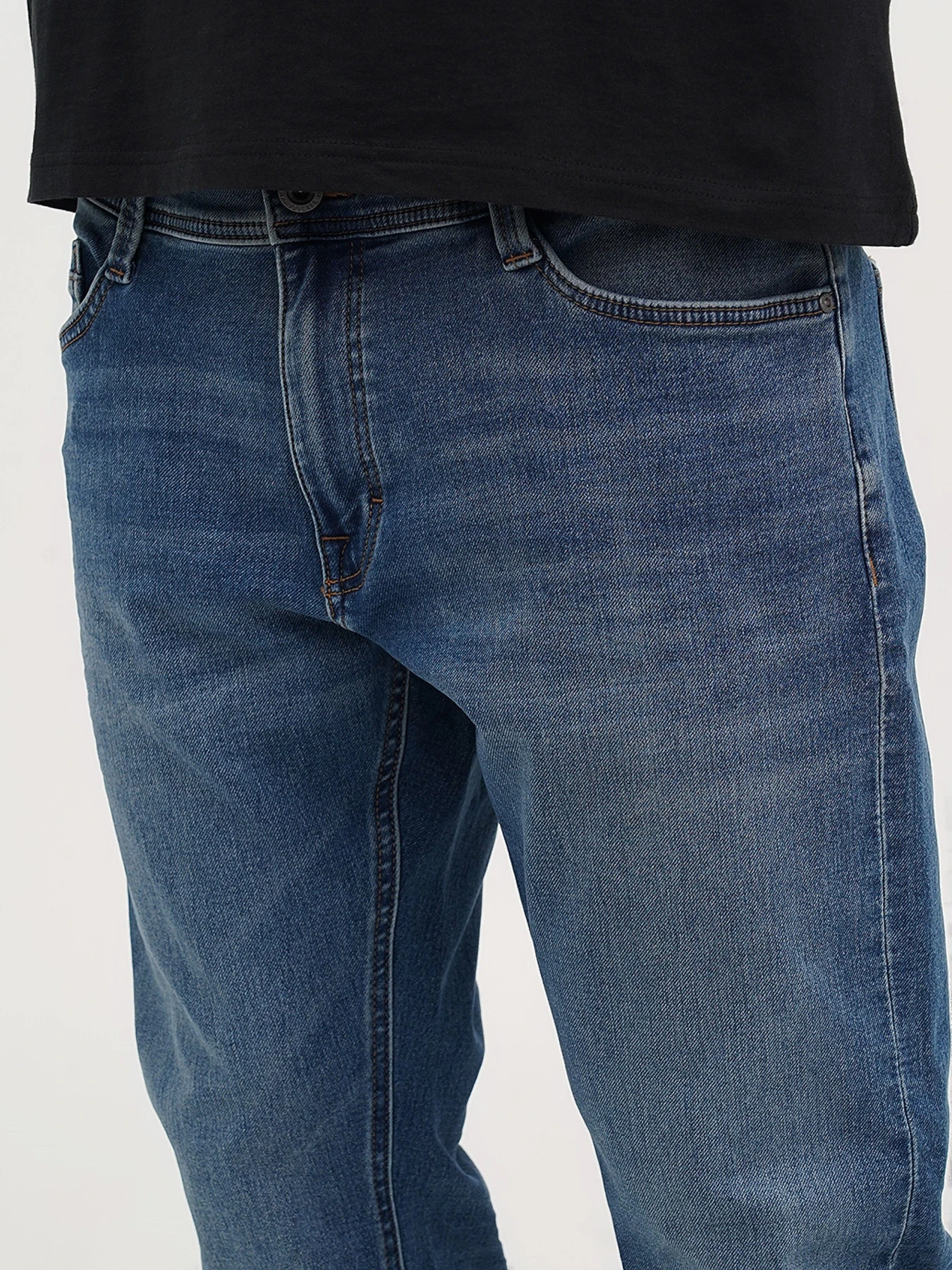 Джинси Mustang Jeans Oregon Slim K модель 1013712 Джинси Mustang Jeans Oregon Slim K модель 1013712 Фото