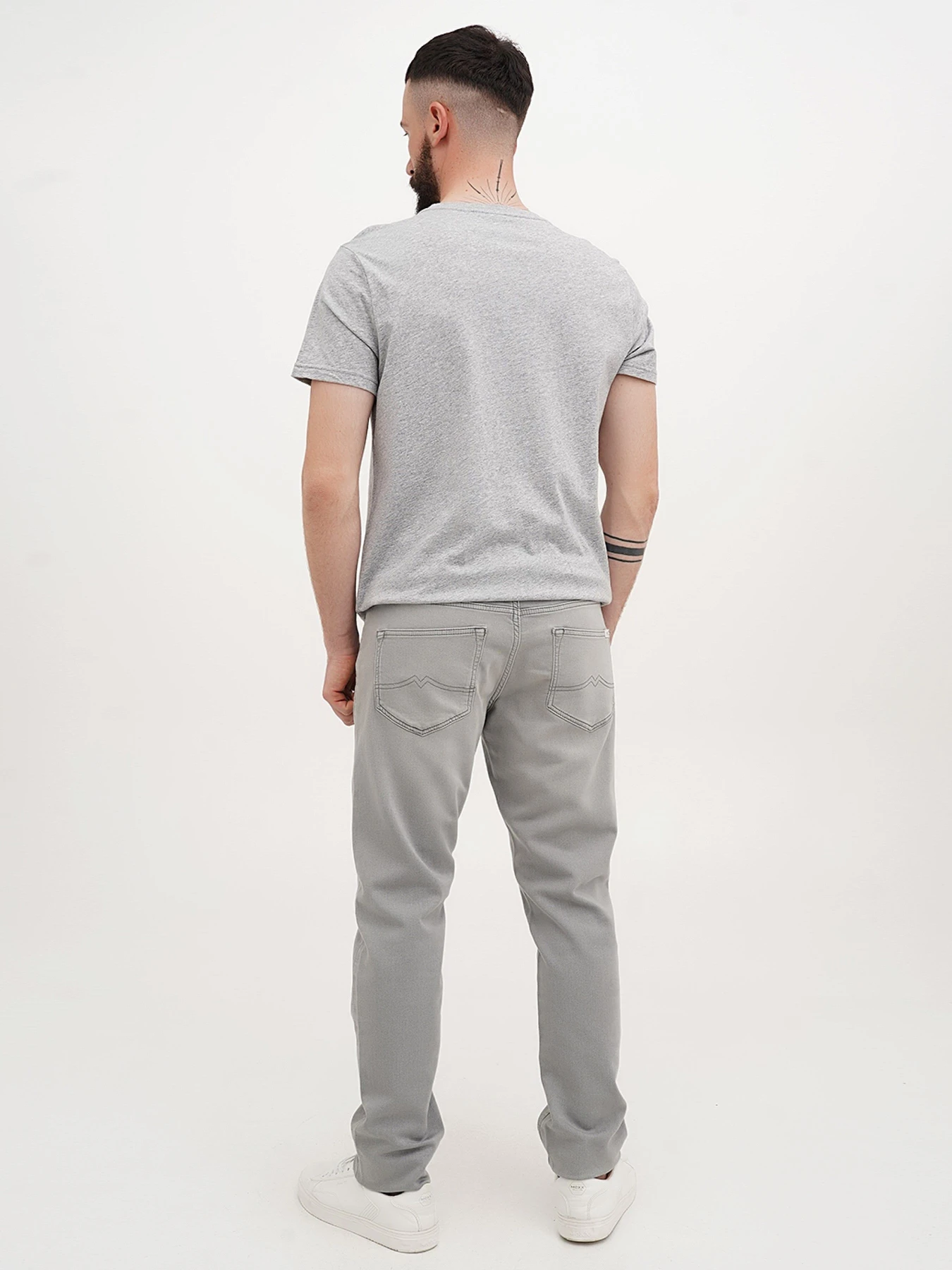 Джинсы Mustang Jeans Oregon Slim K модель 1014992 Джинсы Mustang Jeans Oregon Slim K модель 1014992 Фото