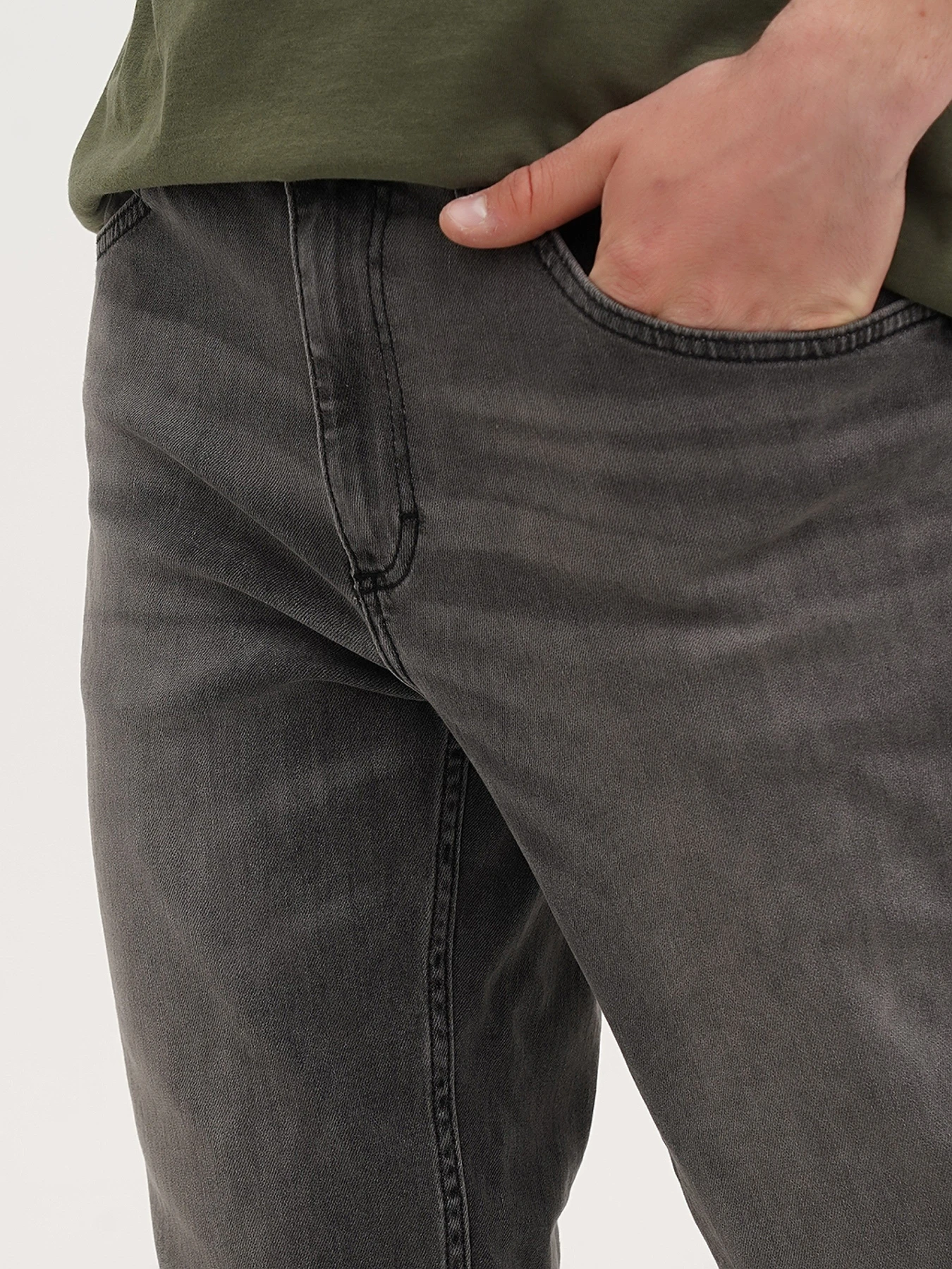 Джинсы Mustang Jeans Tramper Tapered модель 2013630 Джинсы Mustang Jeans Tramper Tapered модель 2013630 Фото