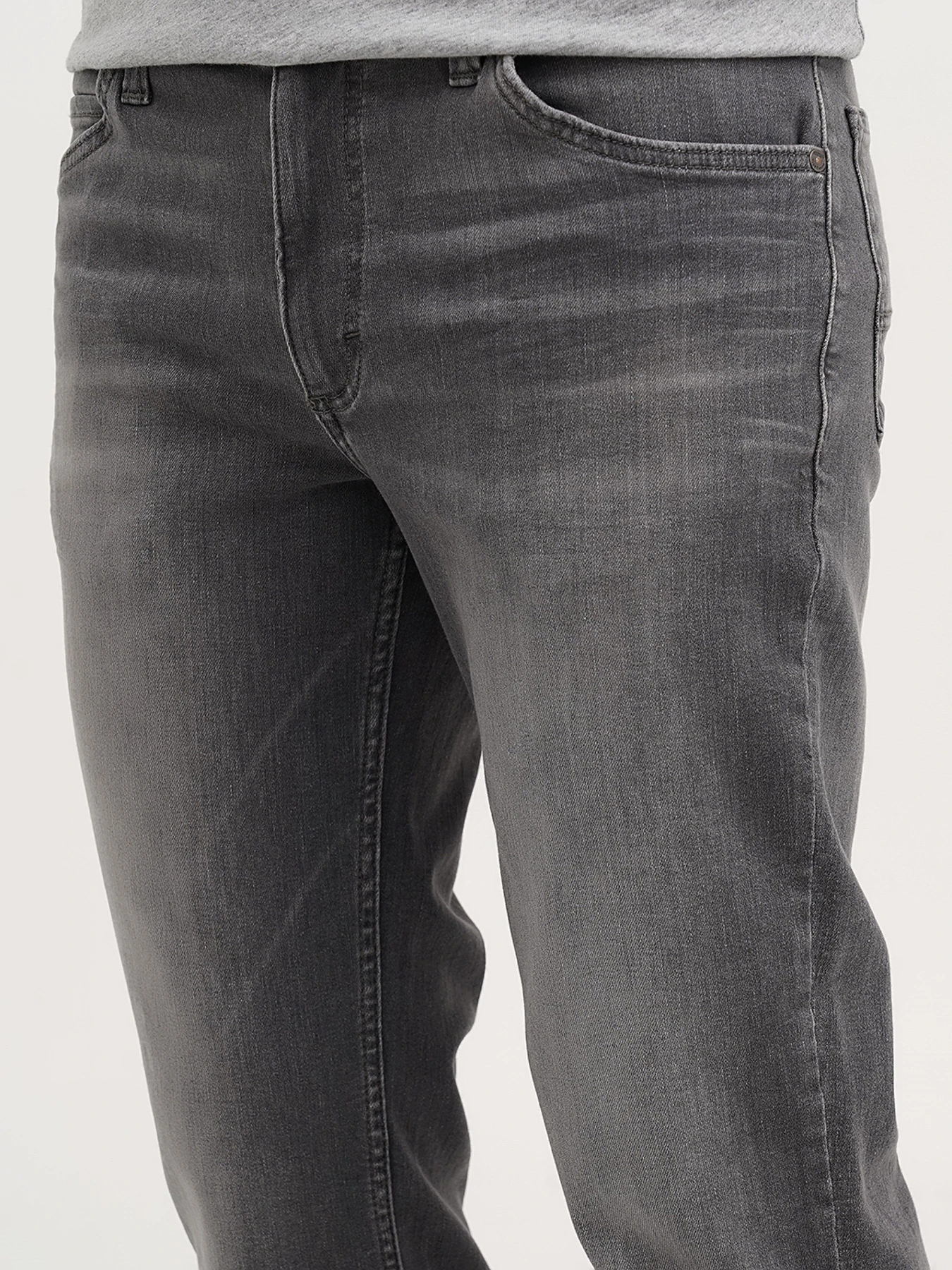 Джинсы Mustang Jeans Tramper Tapered модель 2015287 Джинсы Mustang Jeans Tramper Tapered модель 2015287 Фото