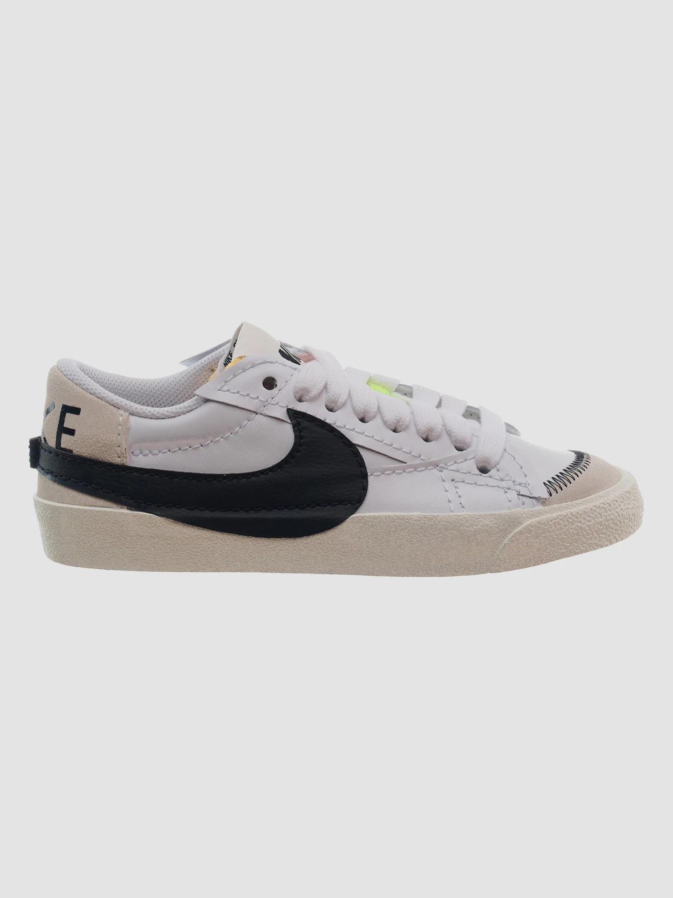 Кеди NIKE Blazer Low 77 Jumbo модель DQ1470-101 Кеди NIKE Blazer Low 77 Jumbo модель DQ1470-101 Фото