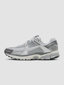 Кроссовки NIKE Zoom Vomero 5 модель FD9919-001 Фото