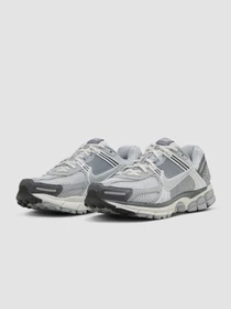 Кроссовки NIKE Zoom Vomero 5 модель FD9919-001 Фото