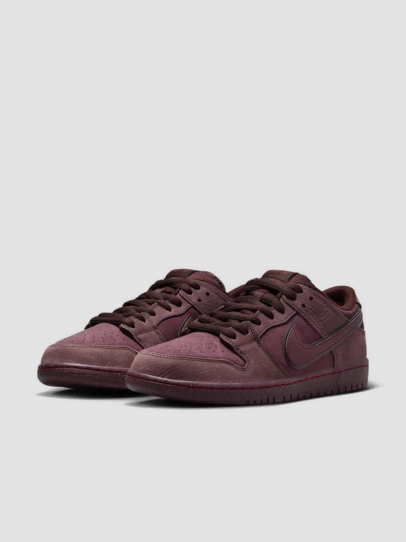Кросівки NIKE КSb Dunk Low модель FN0619-600 Кросівки NIKE КSb Dunk Low модель FN0619-600 Фото