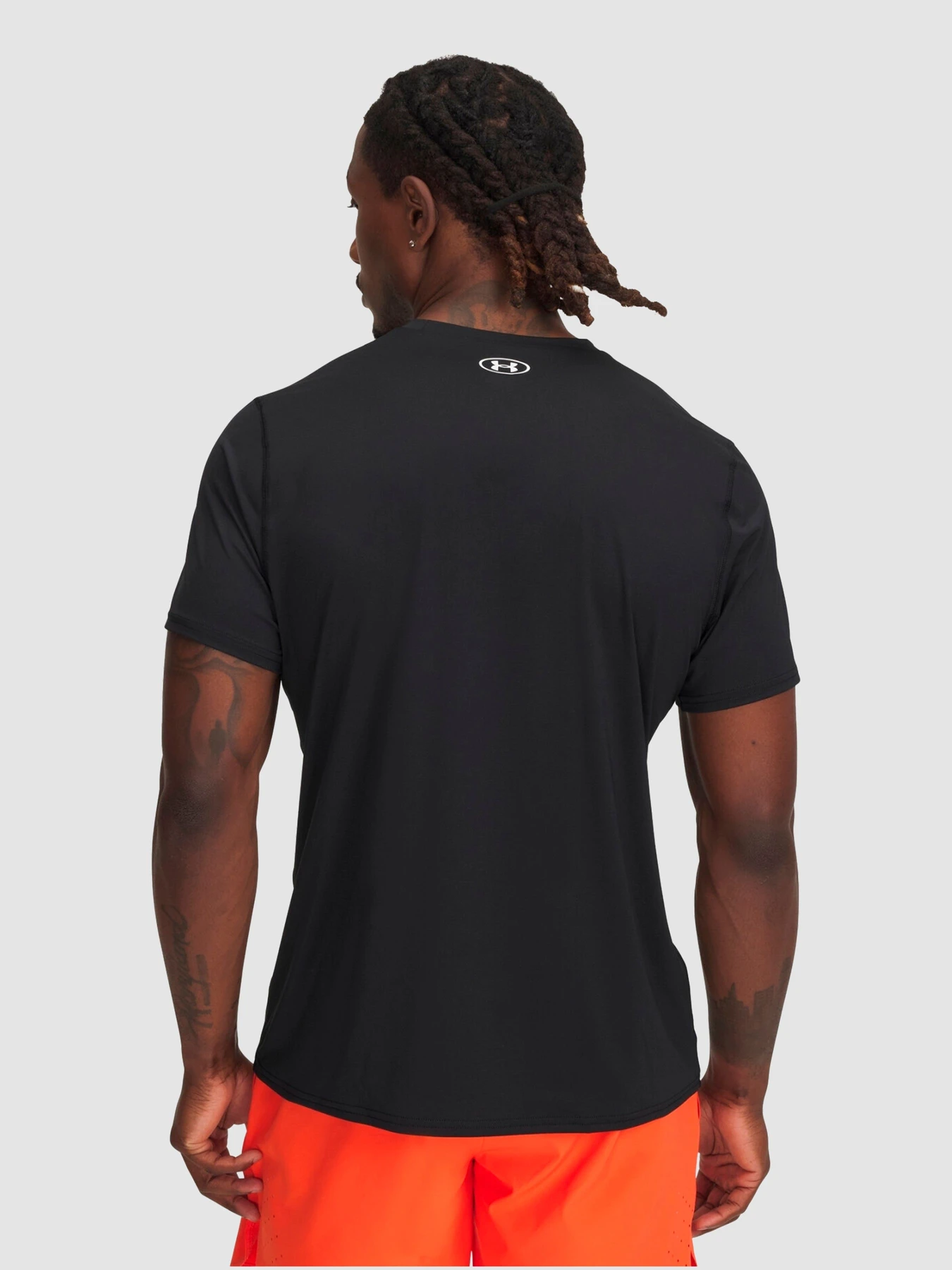 Футболки і поло Under Armour Heatgear Fitted Ss модель 6000939-001 Фото