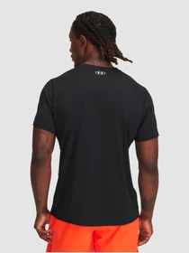 Футболки і поло Under Armour Heatgear Fitted Ss модель 6000939-001 Фото