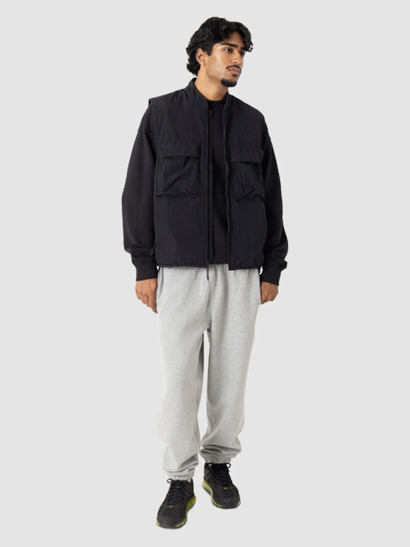 Свитры и кардиганы NIKE Woven Vest модель FZ0748-010 Фото