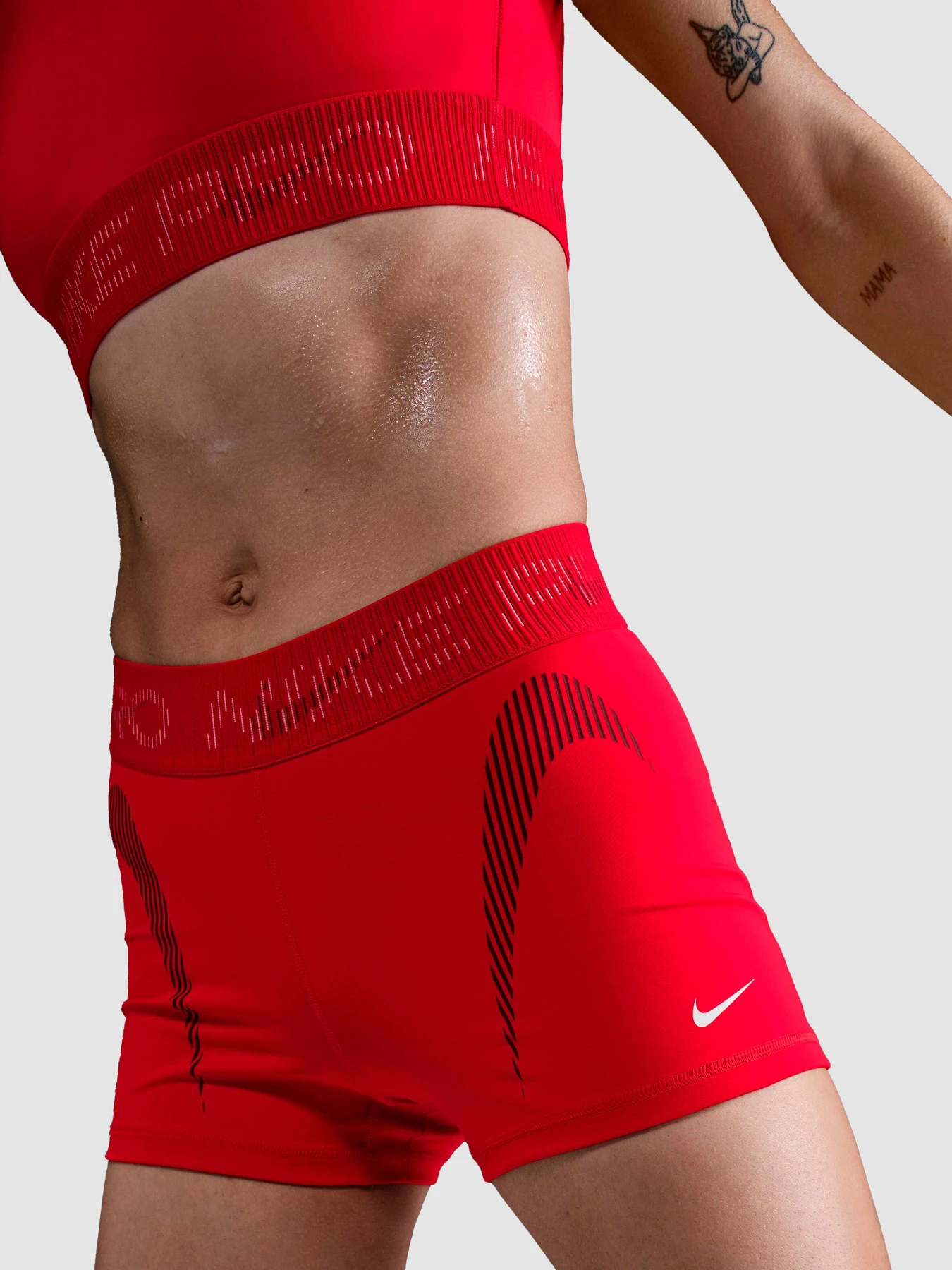 Шорты NIKE Pro Dri-Fit Mid-Rise модель HJ1226-657 Шорты NIKE Pro Dri-Fit Mid-Rise модель HJ1226-657 Фото