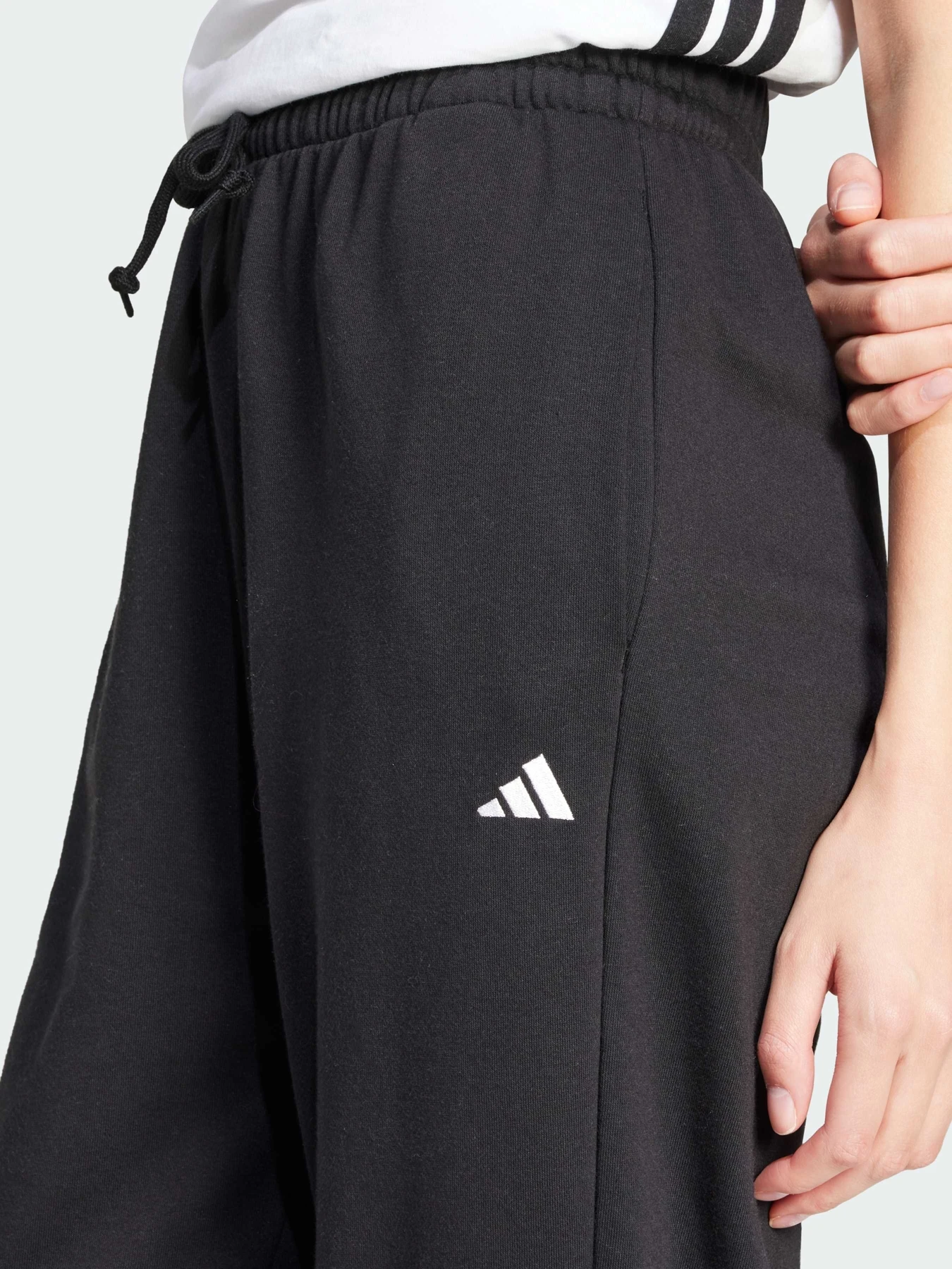 Штани Adidas модель JD7999 Штани Adidas модель JD7999 Фото