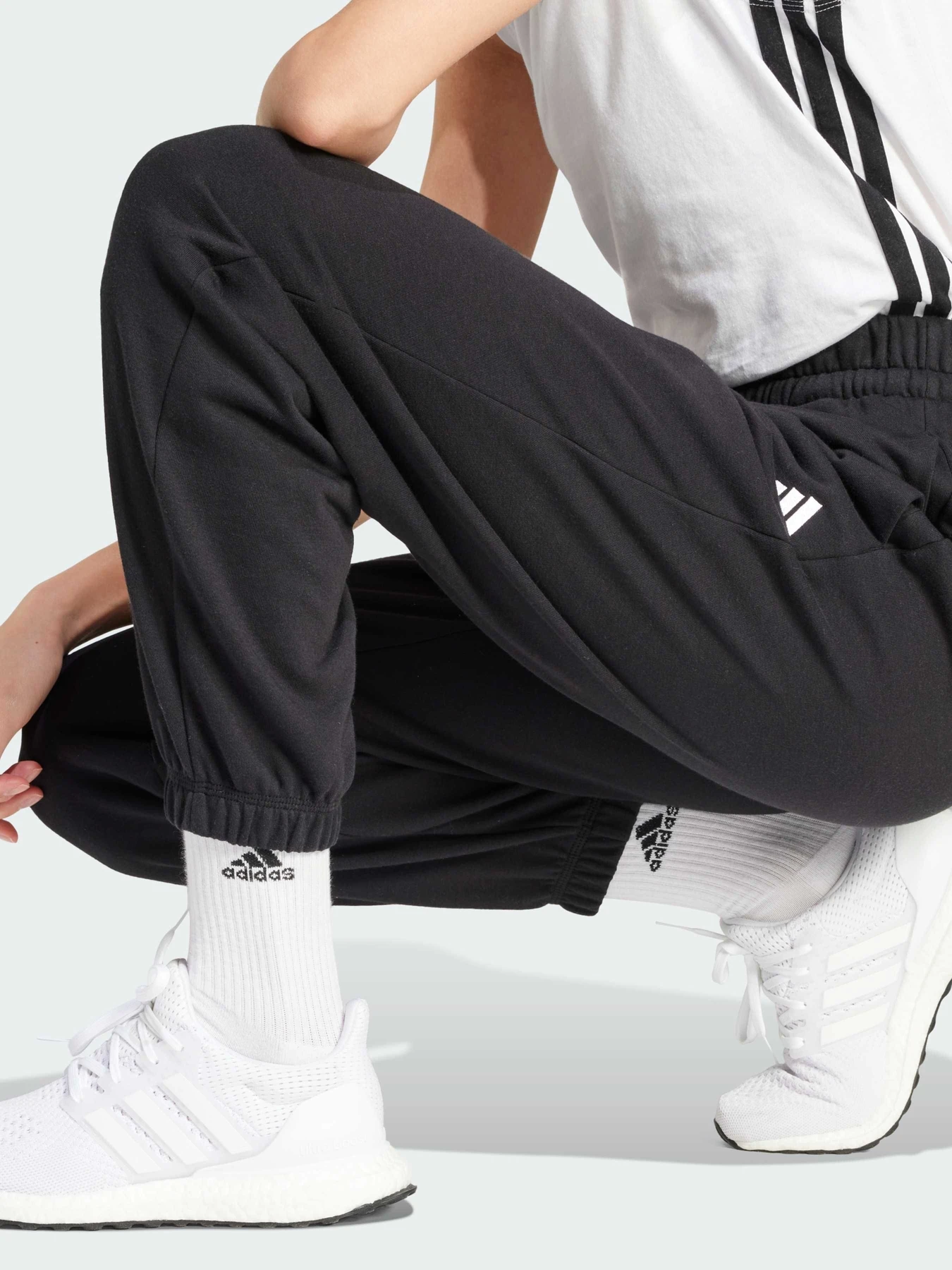 Штани Adidas модель JD7999 Штани Adidas модель JD7999 Фото