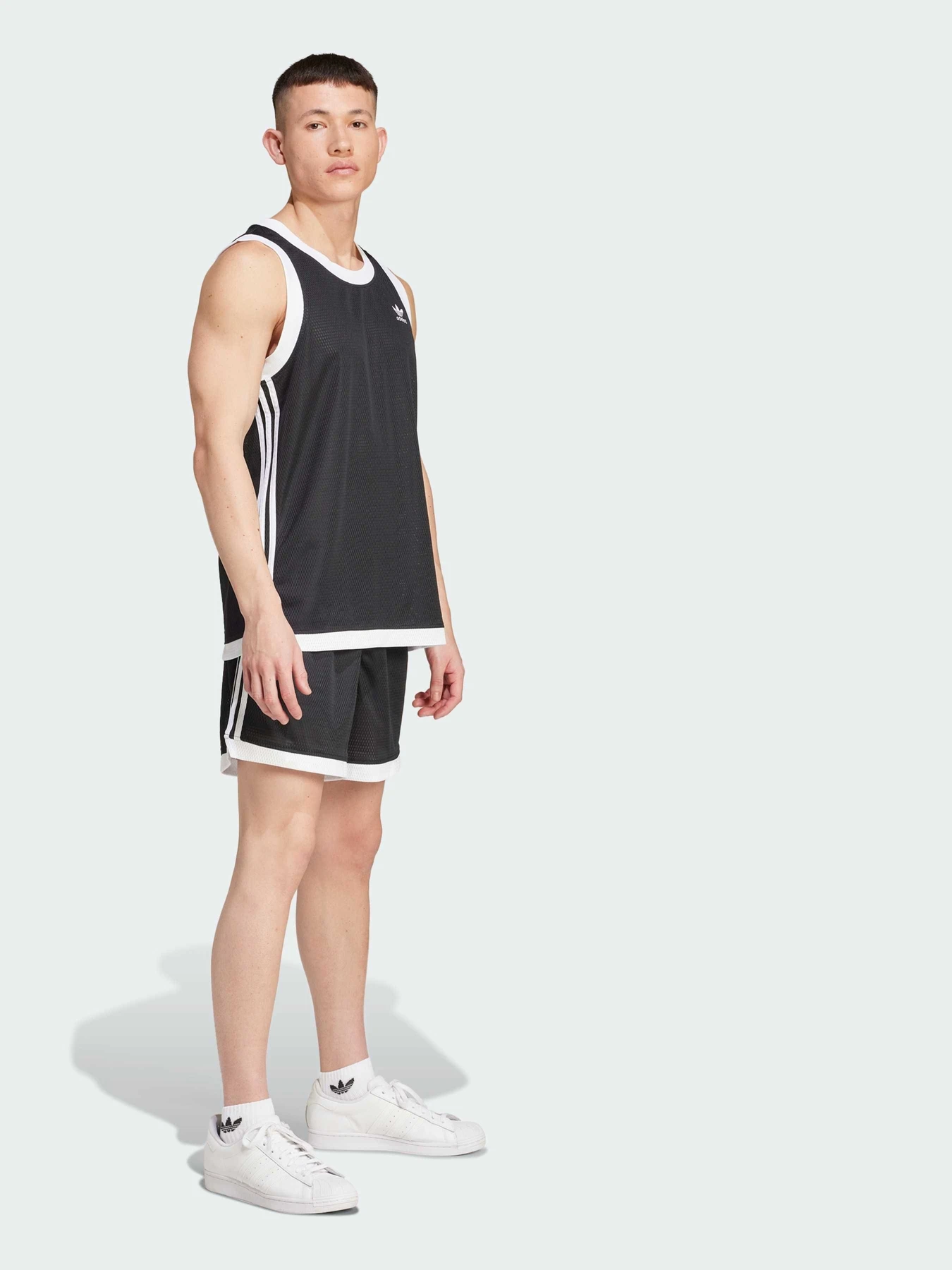 Шорты Adidas Adicolor модель IZ4800 Фото