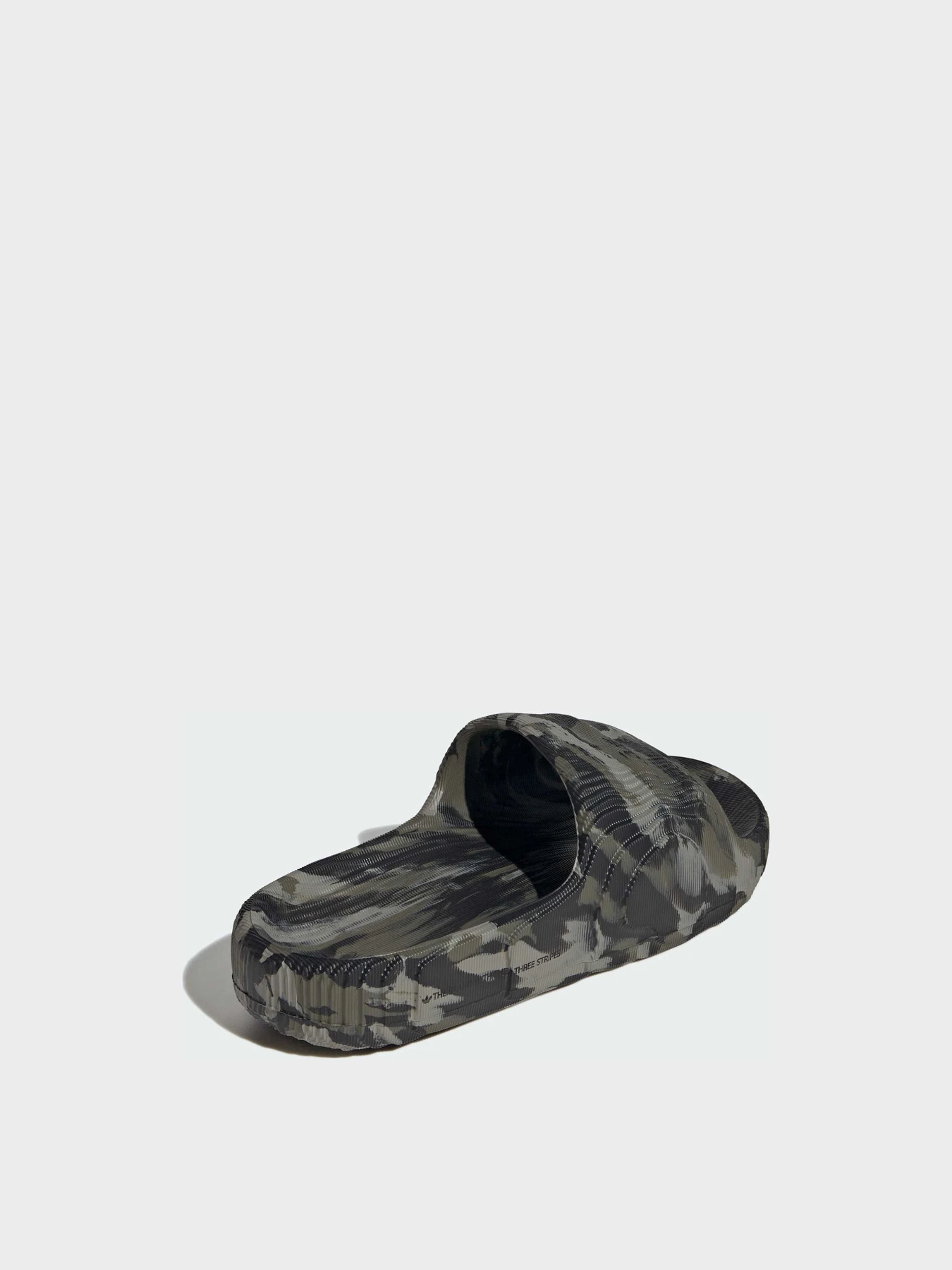 Шлёпанцы Adidas Adilette модель JH9697 Шлёпанцы Adidas Adilette модель JH9697 Фото
