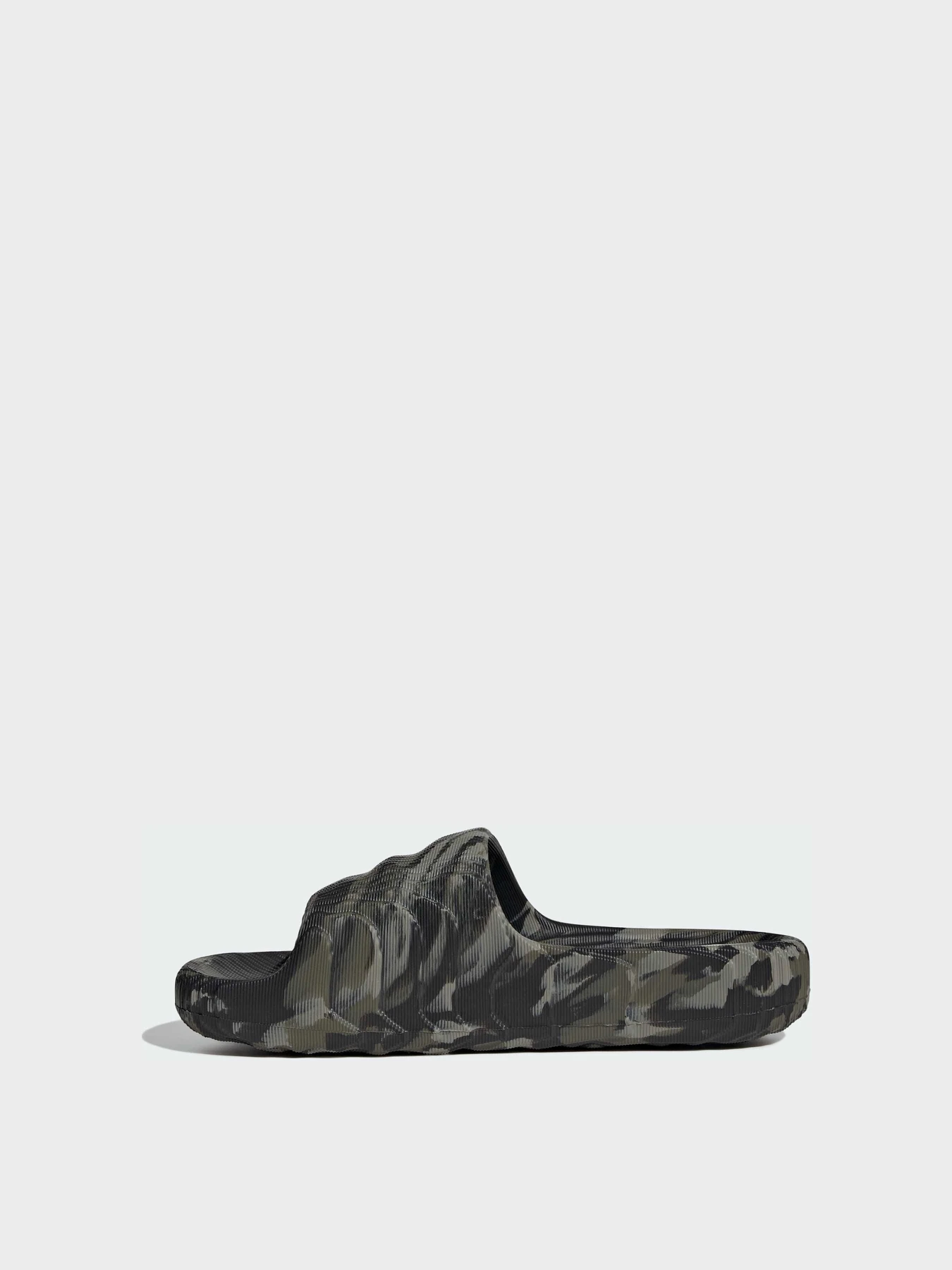 Шлёпанцы Adidas Adilette модель JH9697 Шлёпанцы Adidas Adilette модель JH9697 Фото